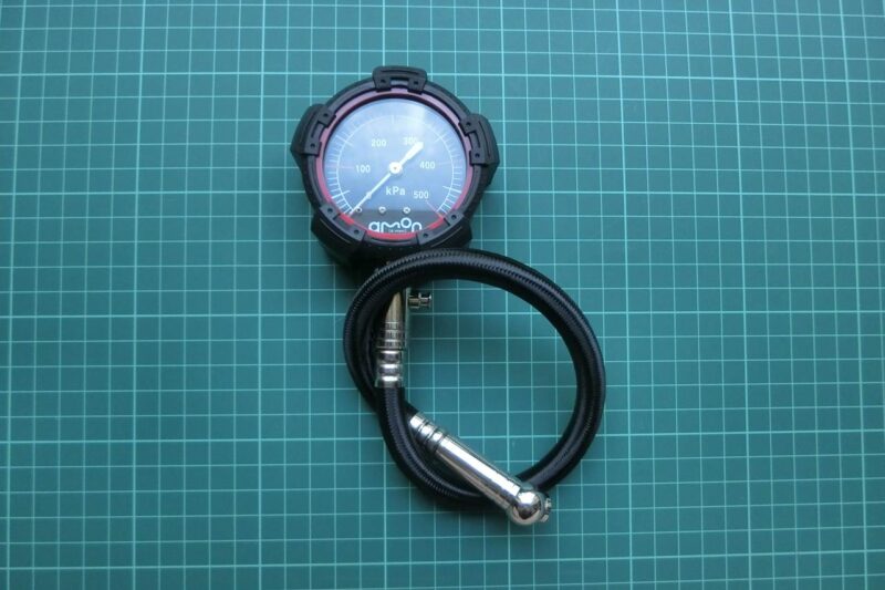 amon-air-gague-8821-04