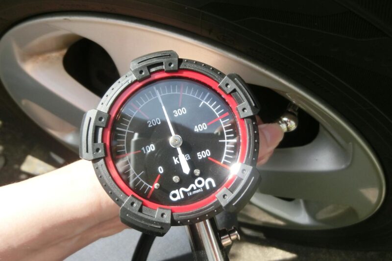 amon-air-gague-8821-11